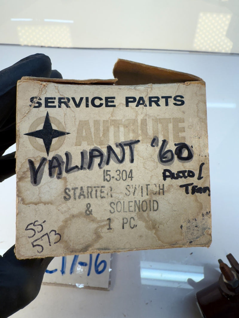 NOS Standard 12 Volt Starter Solenoid SS573 1960-62 Valiant Mopar 2095330 C17-16