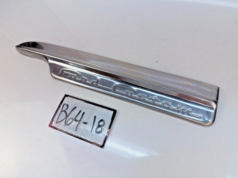 NICE!!! OEM 1949 Ford Custom Left (Driver) Front Fender Side Trim Molding B64-18