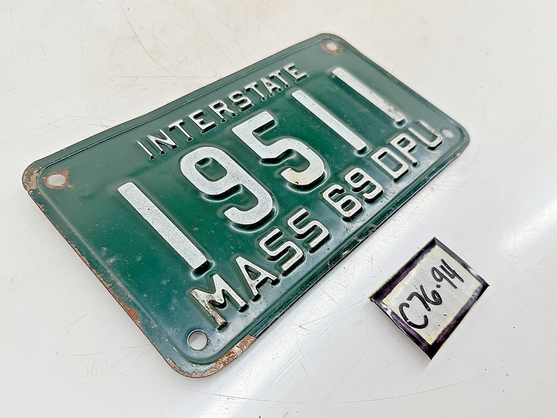 Orig. Paint 1969 INTERSTATE DPU 19511 Massachusetts License Plate C76-94