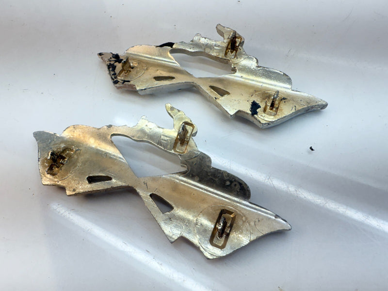 Original 1960 Impala Pair Impala X Cross Flags Quarter Emblem Badges 60 B32-308