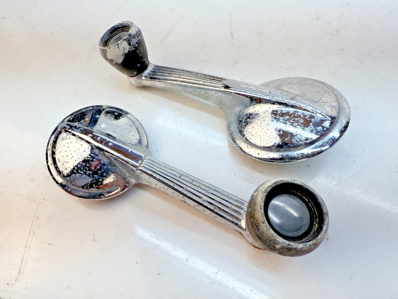 1949 - 1962 Chevy Corvette Bel Air Impala PAIR Door Window Crank Handle B79-39