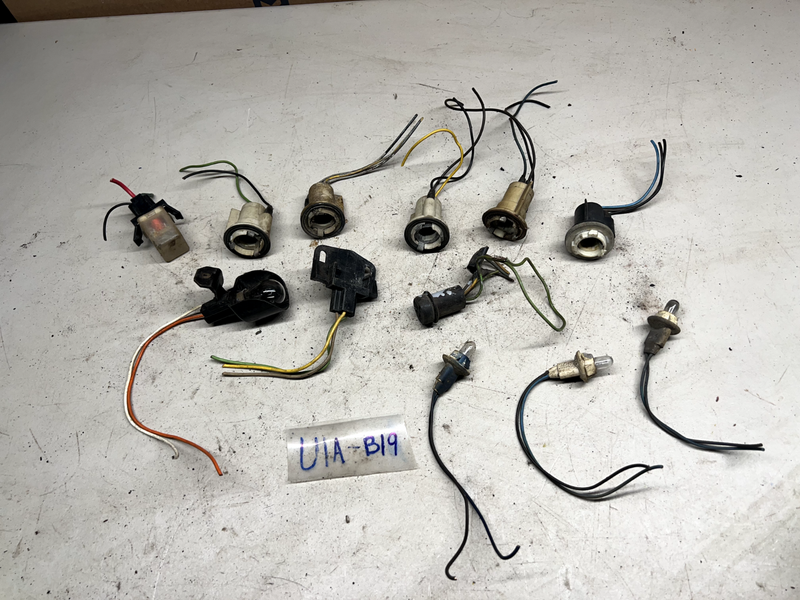 1973-1987 CHEVROLET C10 K10 K5 **LOT Random** SWITCH PIGTAIL WIRE END CAMARO B19