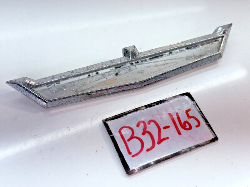 OEM 1963 1964 FORD GALAXIE FAIRLANE ROOF SIDE SAIL PANEL EMBLEM FOMOCO B32-165