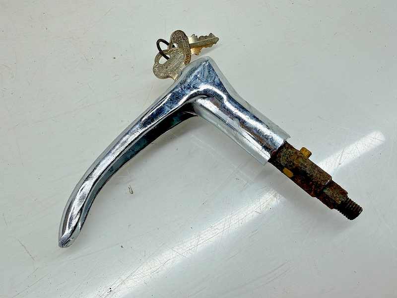 1939 1940 1941 BUICK PONTIAC OLDS REAR TRUNK LID LOCKING HANDLE ROD RAT C34-24