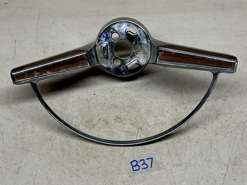 OEM 1965 1966 Chevy Impala Caprice Steering Wheel Horn Ring 3882985 65 66 B37-32