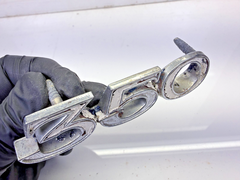 OEM 1970 Pontiac Firebird 350 Fender Emblem 480388 E8-99