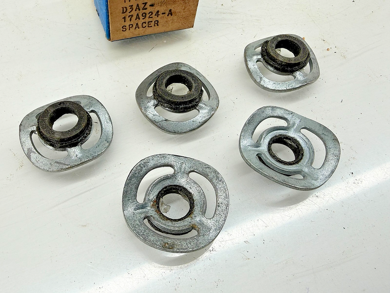 NOS 1973 1974 FORD Galaxie Maverick Torino Bumper Spacers D3AZ-17A924-A C61-24