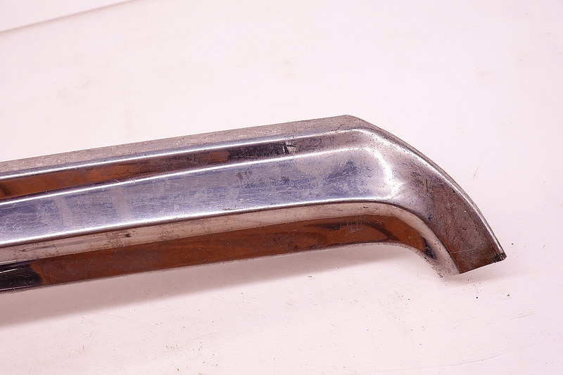 OEM 1966 1967 Ford Fairlane Comet 2dr HT Windshield Trim Molding Reveal RH S-95