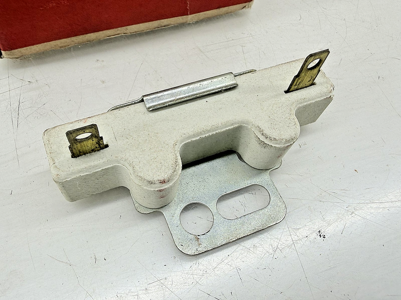 NOS AUTOLITE 32-20 IGNITION RESISTOR SRP-766 CERAMIC FORD C77-56
