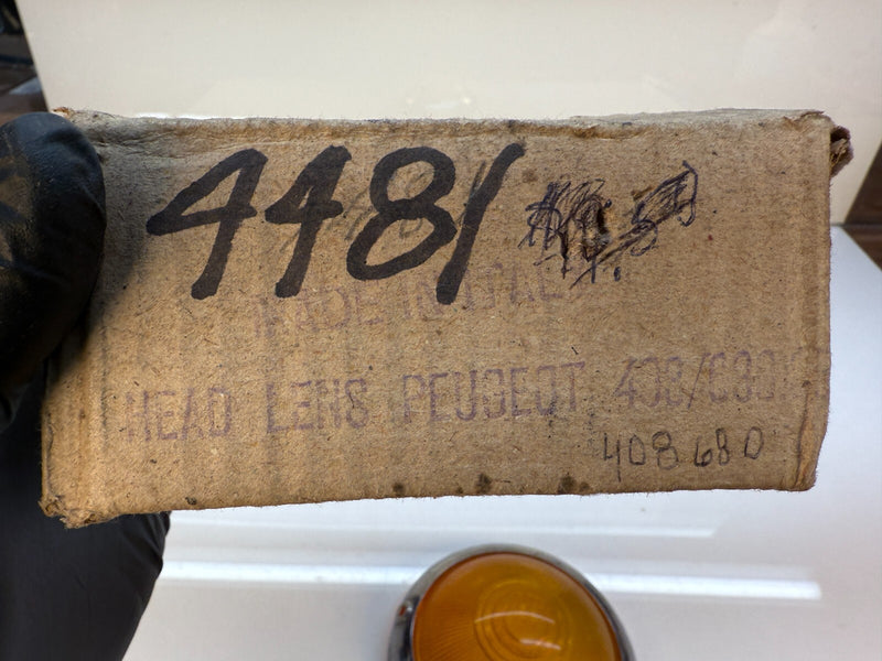 NOS Peugeot 403 Front Turn Signal Light Lens Amber Set 4481 408680 C19-1