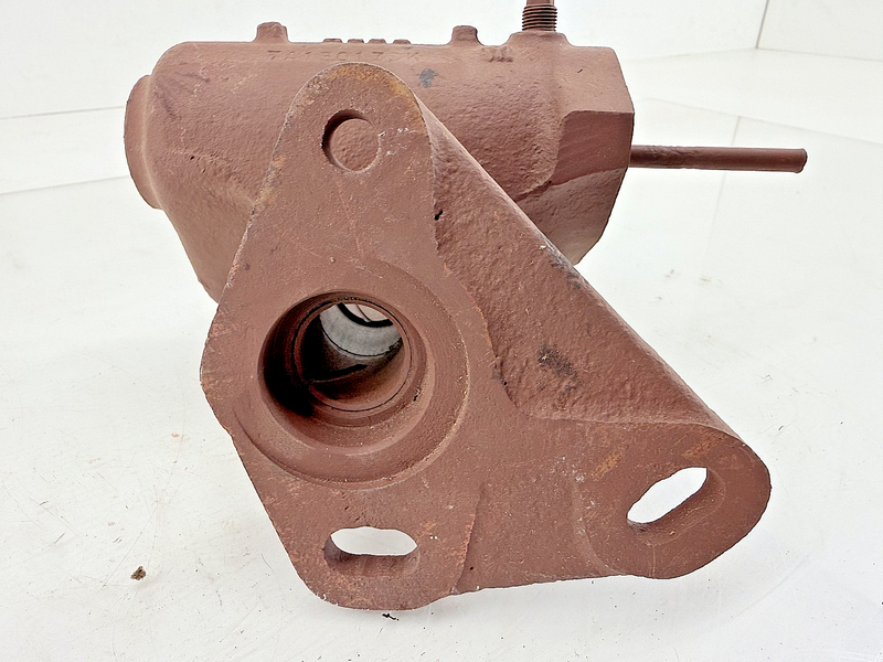 OEM 1946 - 1955 Willys Ross Steering Box Housing TA122994 P/U S/D S/W M38 C41-11