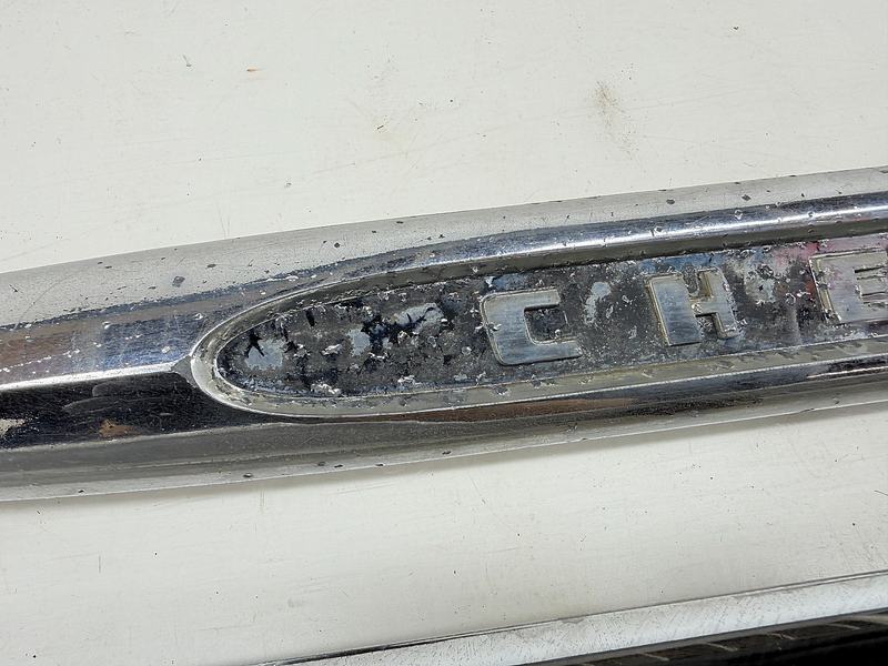 OEM 1955 1956 Chevrolet 4400 PAIR Front Fender Spears 3726805 / 3726753 C66-20
