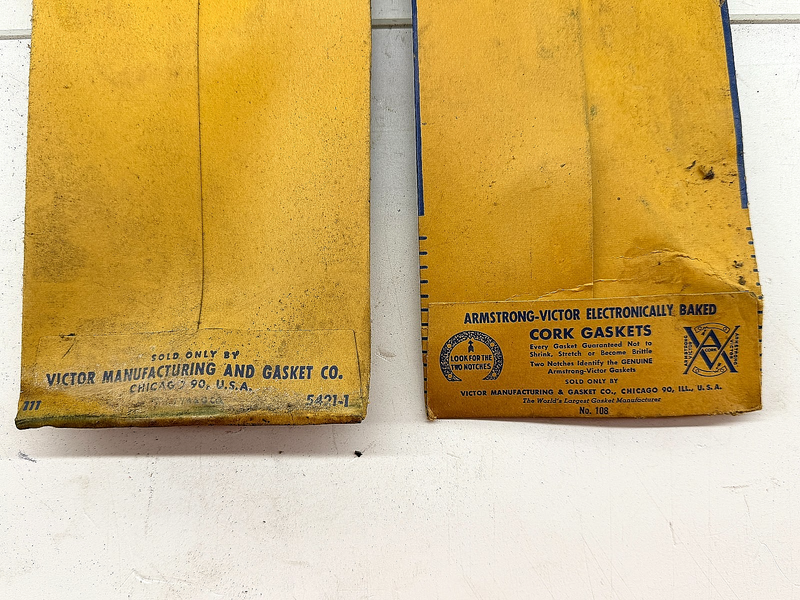 (1) NOS 1955 - 1962 Chevrolet Impala BelAir Victor Oil Pan Set OS-31116 B54-74