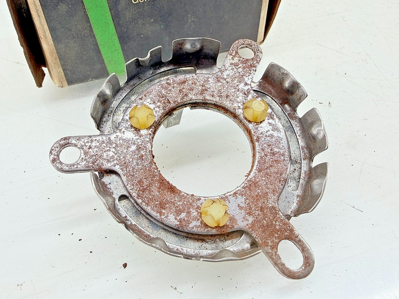 NOS 1963 - 1966 Chevrolet Corvette Impala Bel Air Horn Contact 769609 C71-63