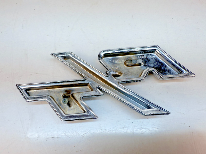 OEM Mopar 1969 Dodge Charger Coronet R/T Quarter Panel Emblem LH RH 69 E7-59