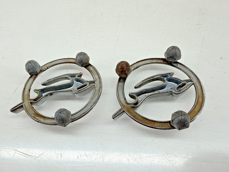 OEM 1964 Chevrolet Impala Rear Quarter Panel Fender Emblem Pair 4413012 E7-133