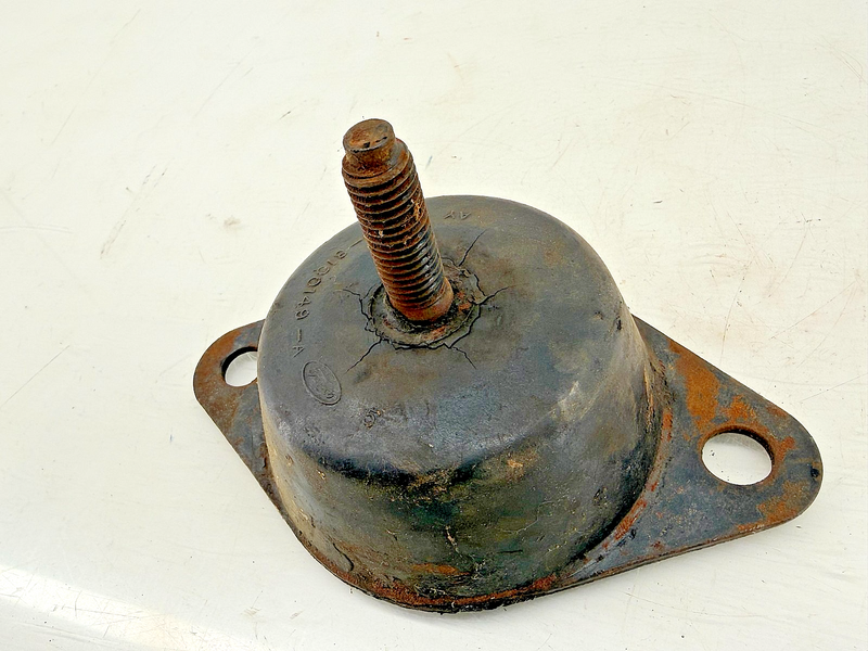 OEM 1963 - 1969 FORD TRUCK BODY BOLT INSULATOR ABSORBER C4TB-8100149-A B78-49