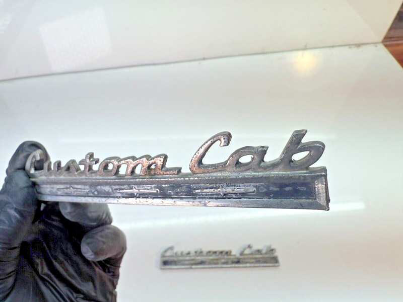 OEM 1968 - 1972 Ford Custom Cab Truck Emblem Badge PAIR Custom B32-173