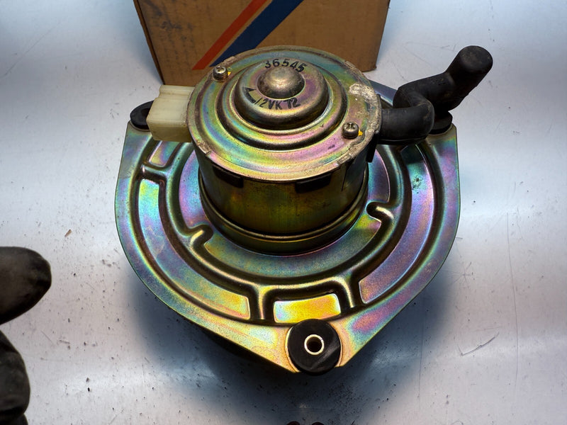 NOS OEM 86-95 NISSAN Pickup 87-95 Pathfinder Blower Motor 2722001G03 C8-2