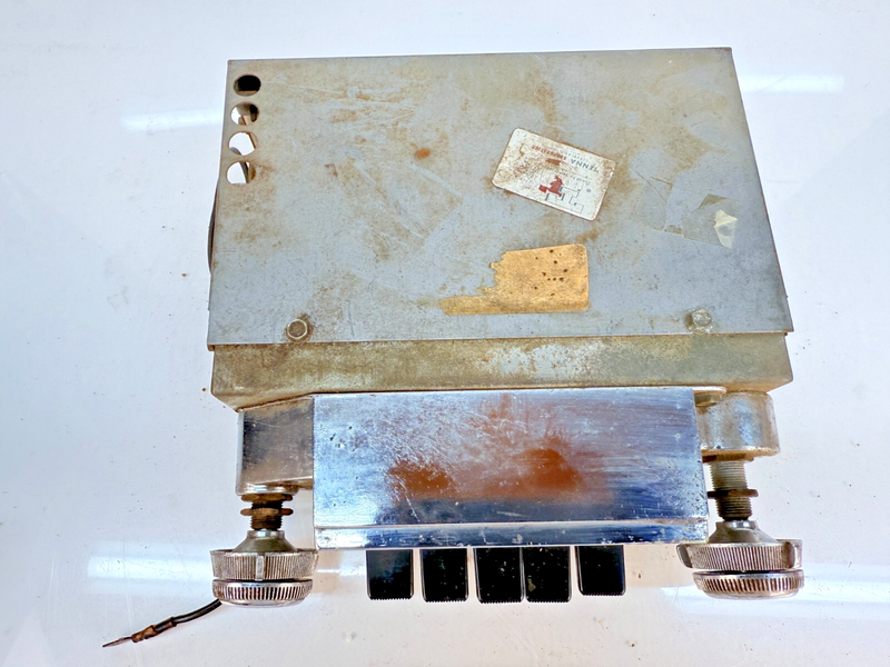 OEM 1967 CHEVROLET IMPALA BEL AIR BISCAYNE AM RADIO B68-5