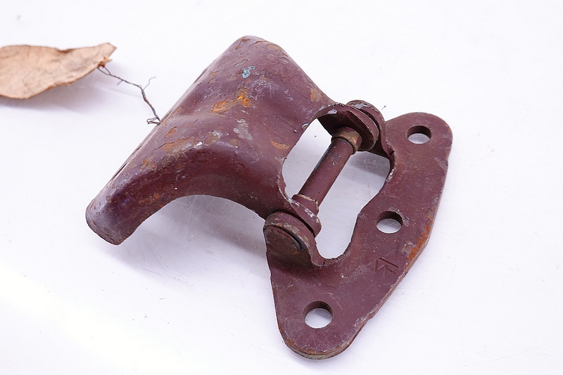 NOS OEM 1965 1966 1967 1968 Ford Galaxie DOOR HINGE C8AZ-5426800-F C54-9