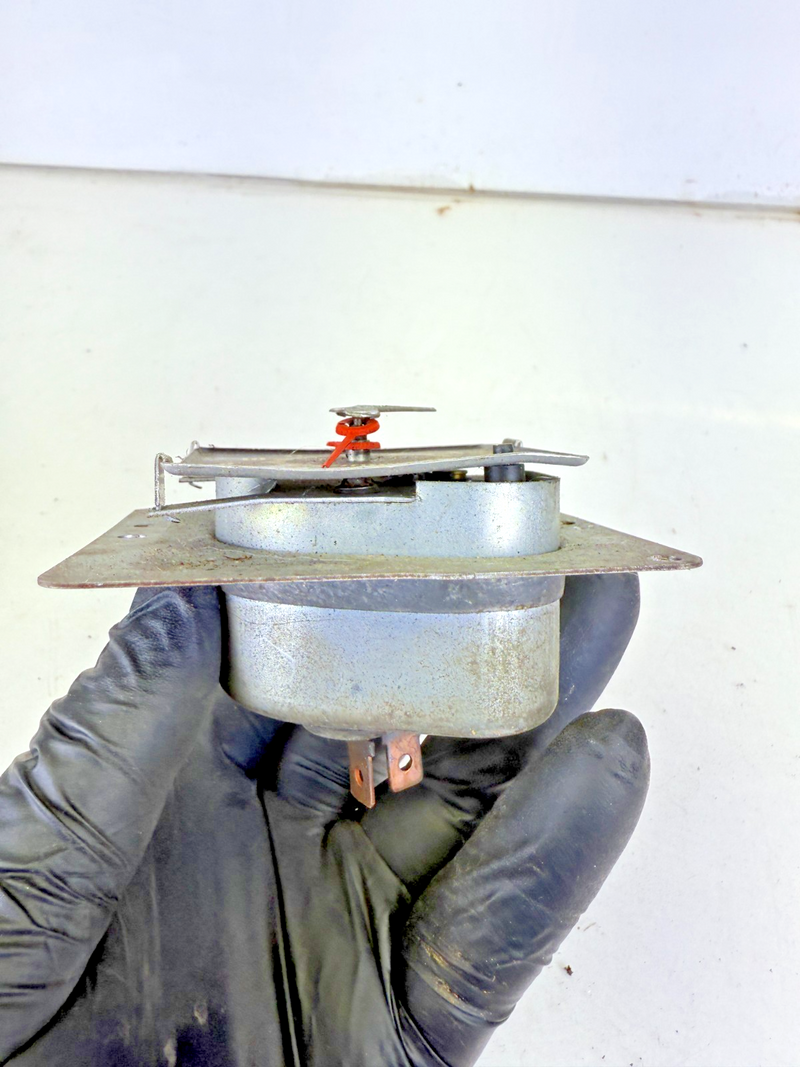 OEM 1970 Chevrolet Camaro Chevelle 300 Deluxe Malibu Clock C27-9