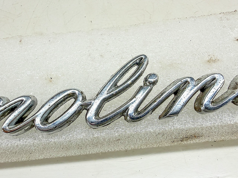 OEM 1968 - 1974 FORD ECONOLINE 100 SCRIPT EMBLEM C8UB-8920978 E10-11