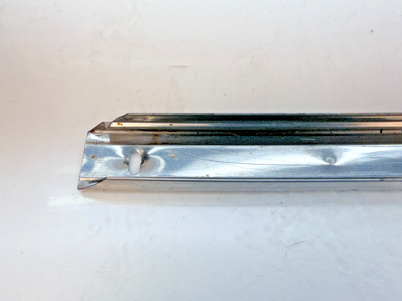 OEM C3 CORVETTE 1968 - 1976 WINDSHIELD A PILLAR WEATHERSTRIP RETAINER B81-34