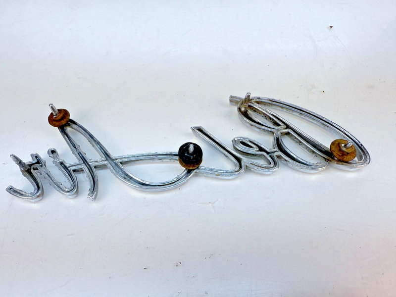 OEM 1968 1969 1970 Chevrolet Front Fender “Bel Air” Name Plate GM 3920868 E7-35