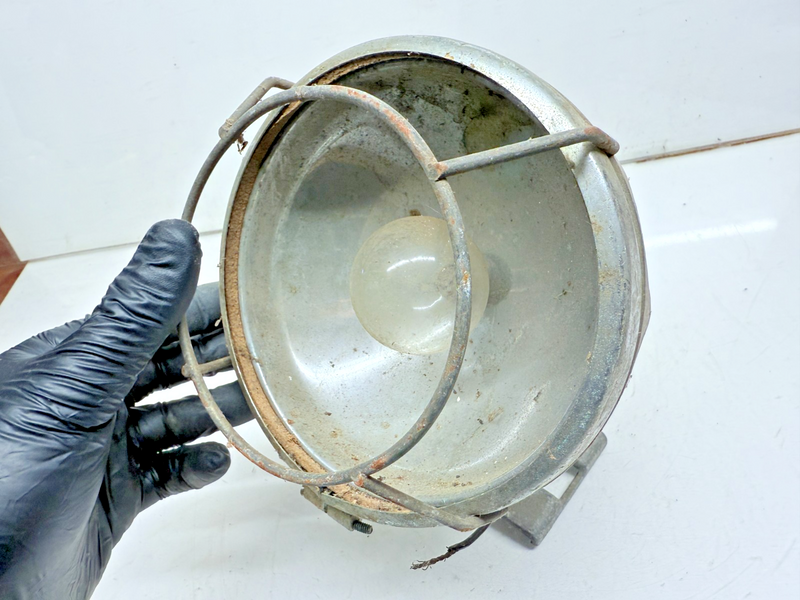 Vintage Fire Truck Carpenter-Light MFG Fire Truck Spot Light C27-41