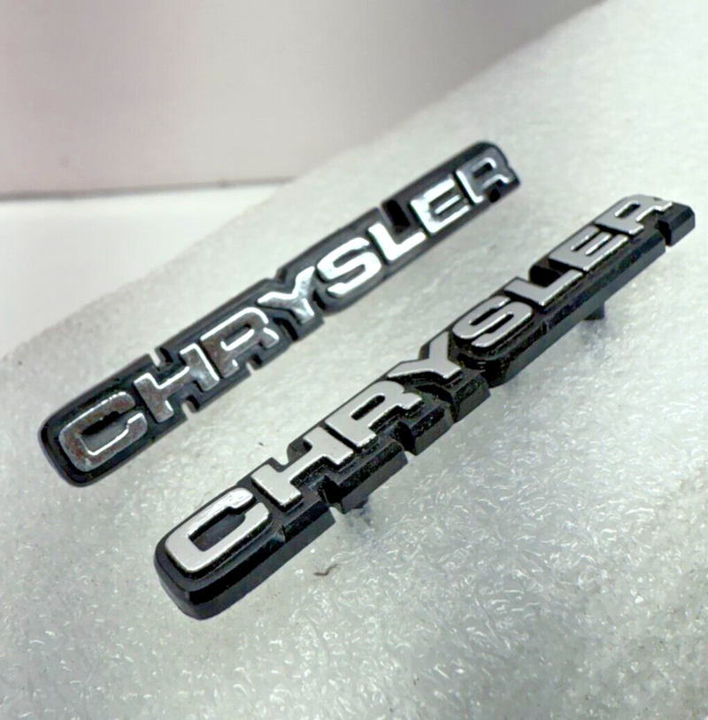 (1) VINTAGE NOS Chrysler 2 3/8" Dash Board Emblem Badge Logo Name B32-152