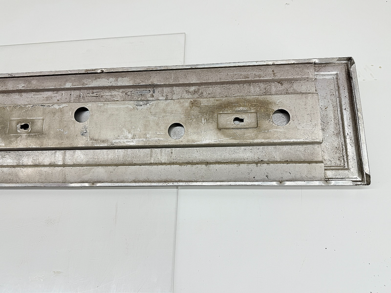 OEM 1981 - 1991  CHEVY K5 BLAZER TRIM PANEL MOLDING TAILGATE BAND U3B-61