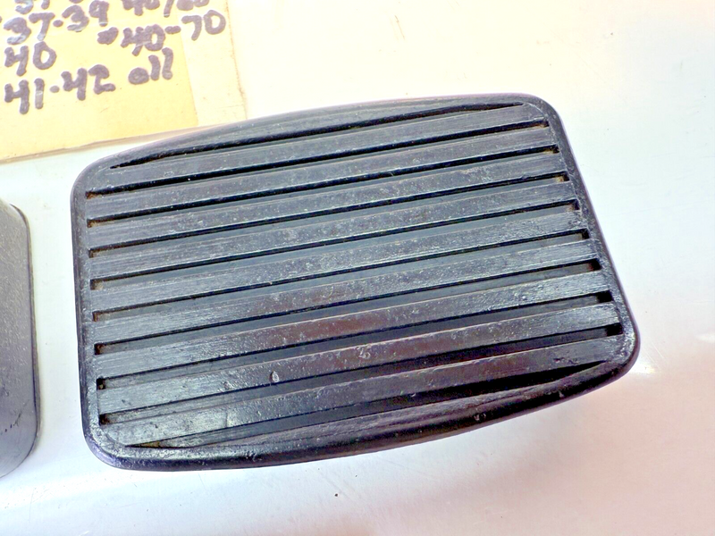 NOS Pair of Brake & Pedal Pads 1934 - 1955 Buick Pontiac Olds B59-65