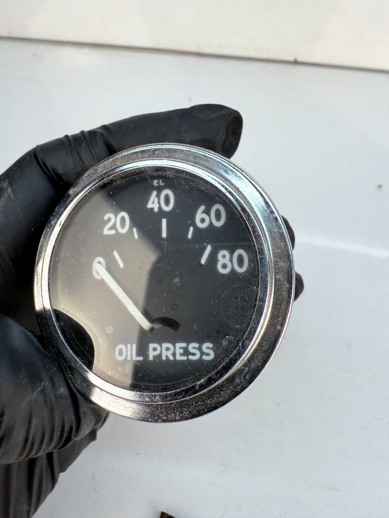 Vintage OEM AC Oil Pressure Gauge 80lbs B62-16