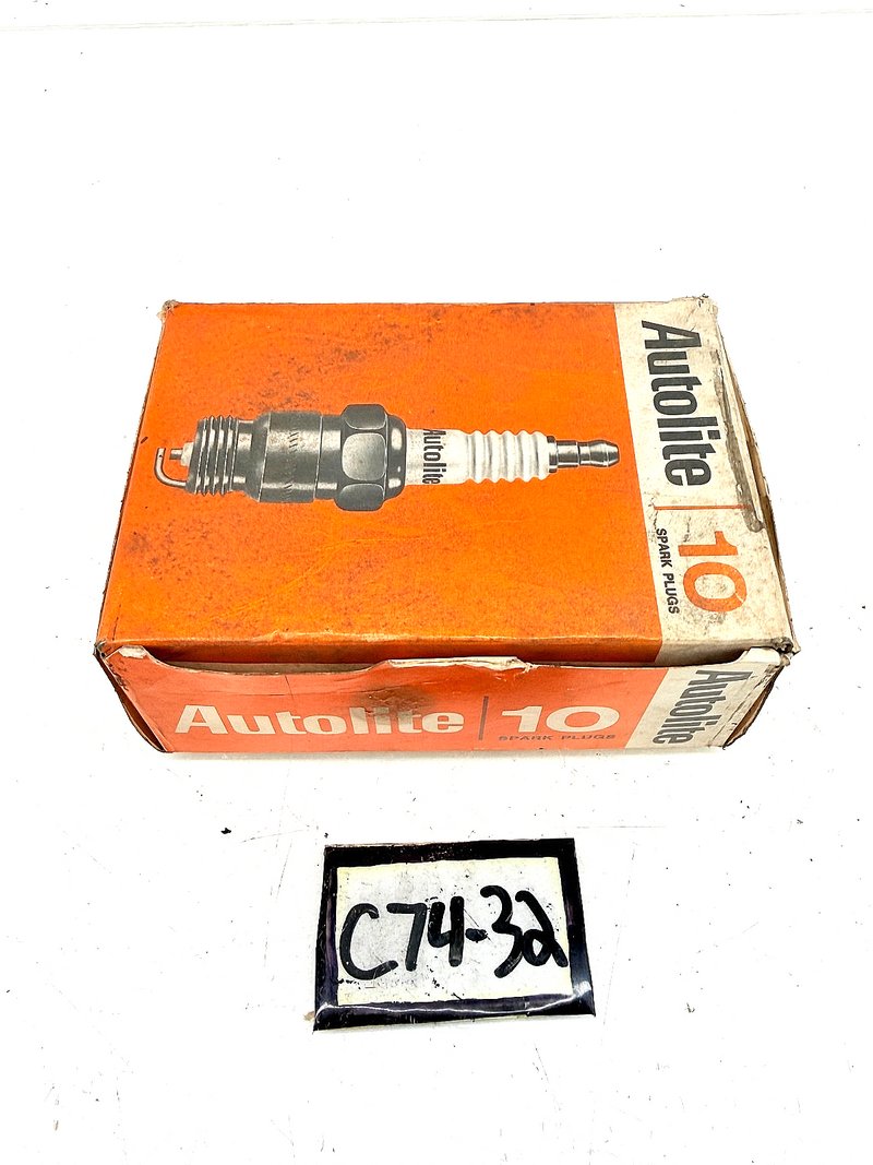 NOS 1962 - 1974 Ford Mustang Galaxie Bronco 45 Resistor Spark Plug Set C74-32