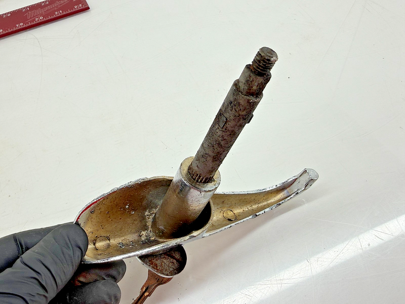Vintage 1942 - 1946 1947 Chevrolet Aero Rear Trunk Handle Pontiac Chevy C34-52