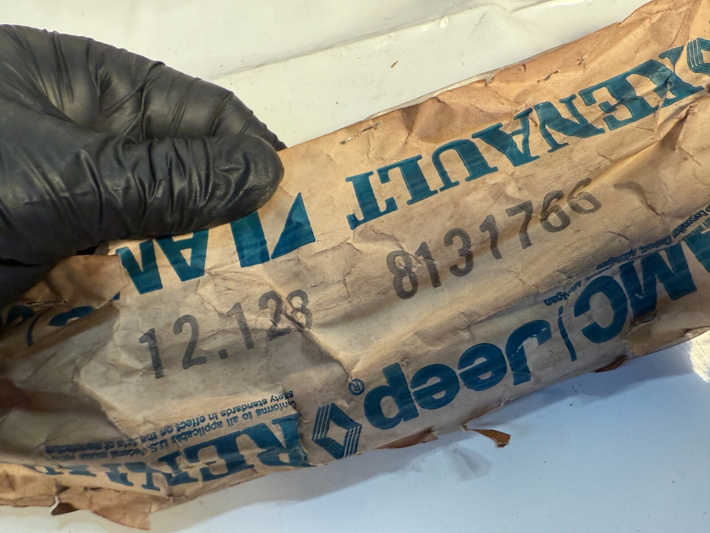 (1) NOS 1984 AMC Jeep Renault Fender Trim Moulding 8131766 84 S2-38