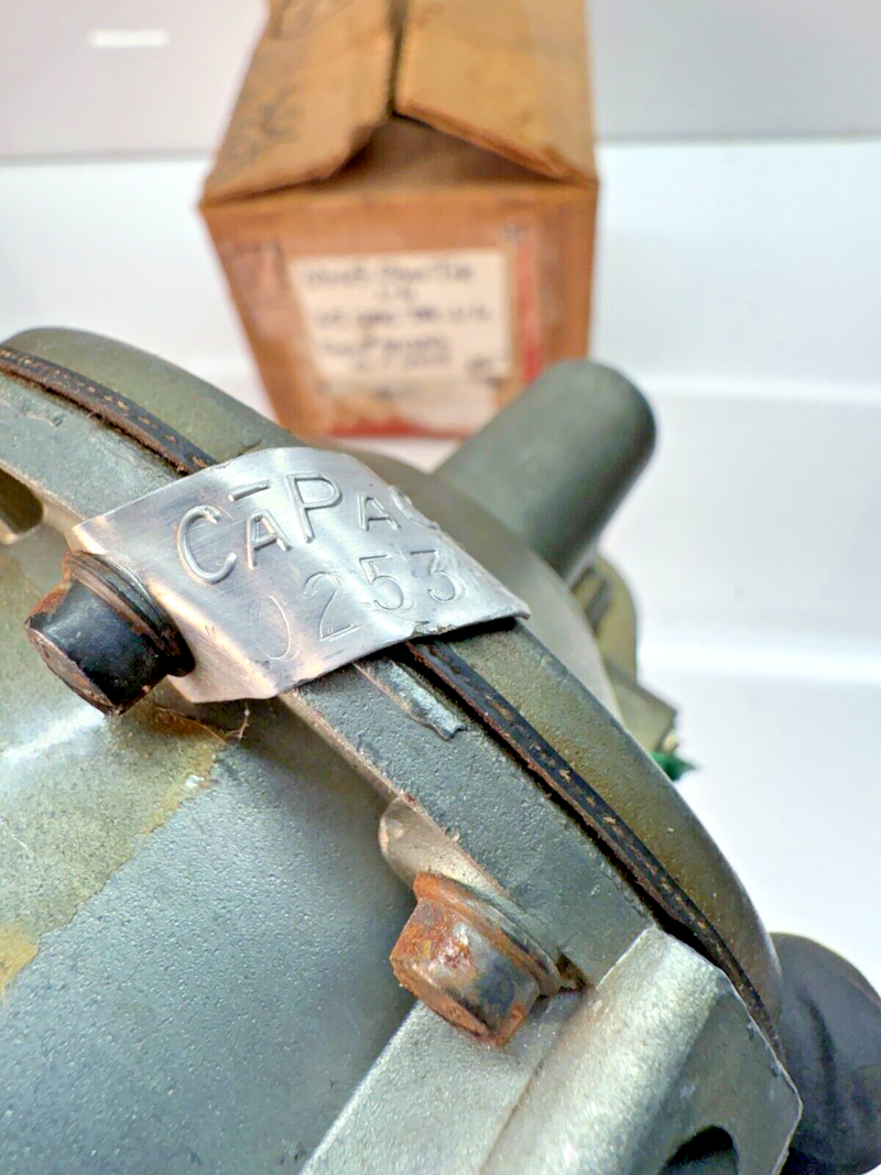 NORS 1963 - 1965 Chevrolet GMC Truck Fuel Pump 40253 6Cyl 292 63 64 65 C2-71