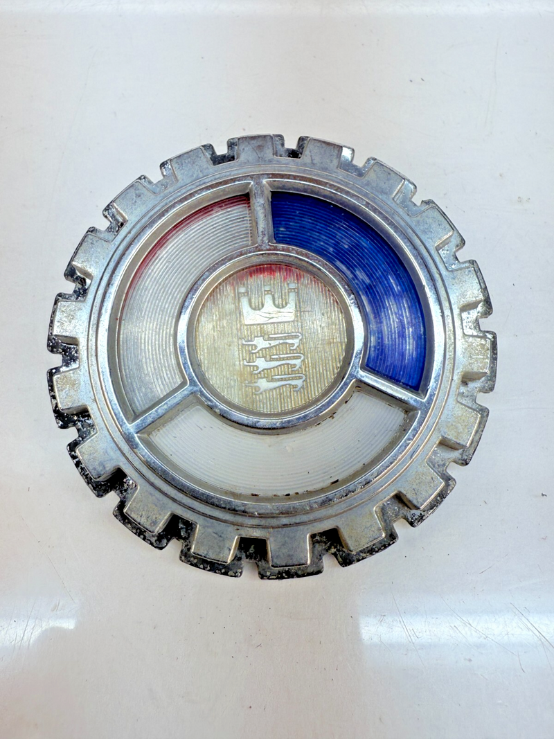 Vintage OEM 1977 1978 1979 Ford LTD Ranchero Grille Emblem D70B-8B369-AA B32-208