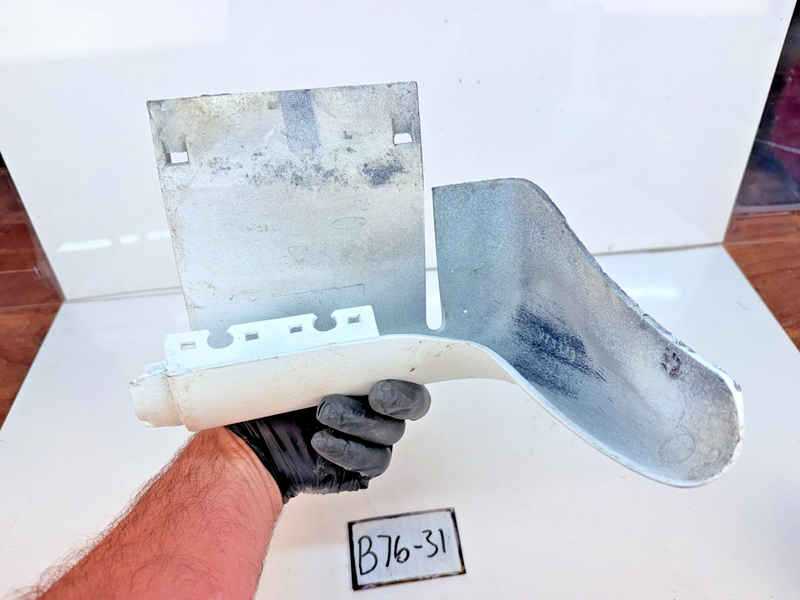 OEM 1994 - 1998 Mustang RH Lower Front Fender Rocker Panel End Cap B76-31