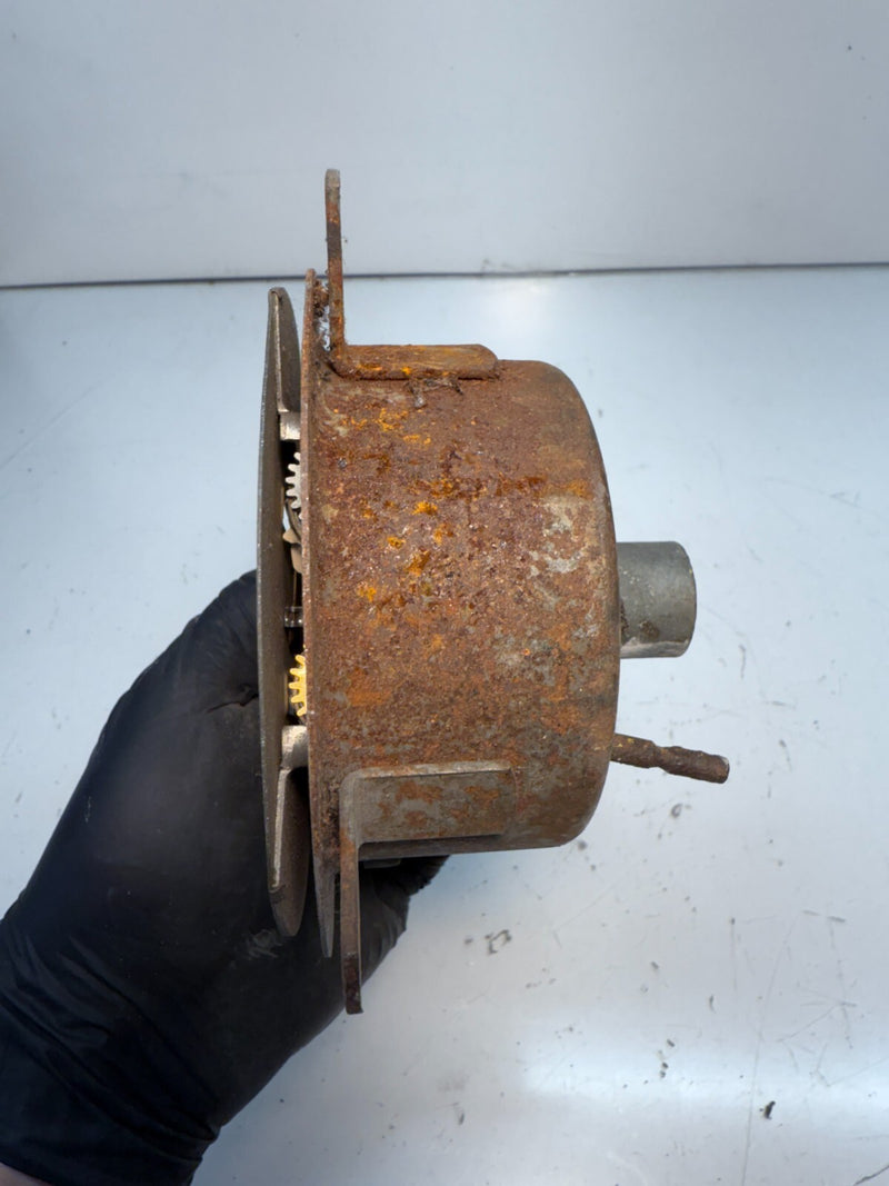 1934 1935 1936 1937 1938 1939 1940 Ford Waltham Speedometer Speedo 100 MPH C9-3