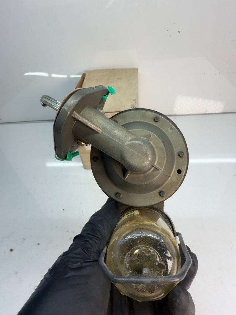 NORS 1951 - 1953 Ford Truck 6CYL FUEL PUMP L HEAD ENGINE 9786 51 52 53 F-17