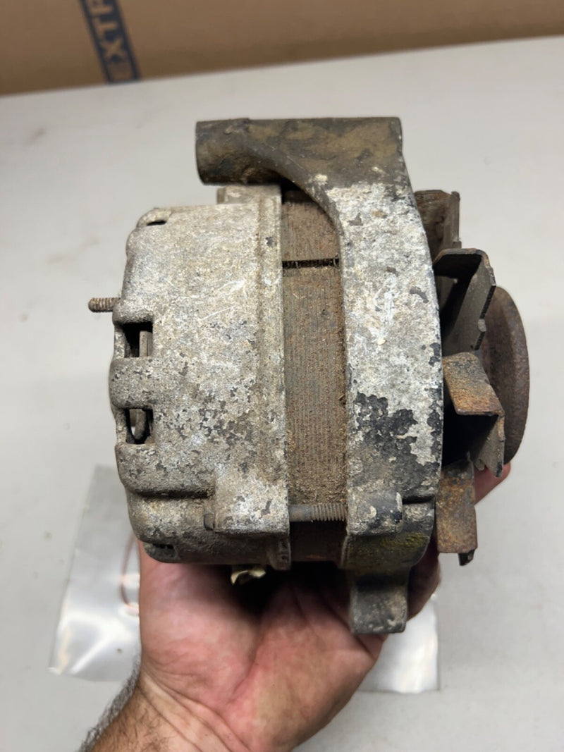 1965-1972 Galaxie Gran Torino Thunderbird Mustang Alternator Untested U1A-B1