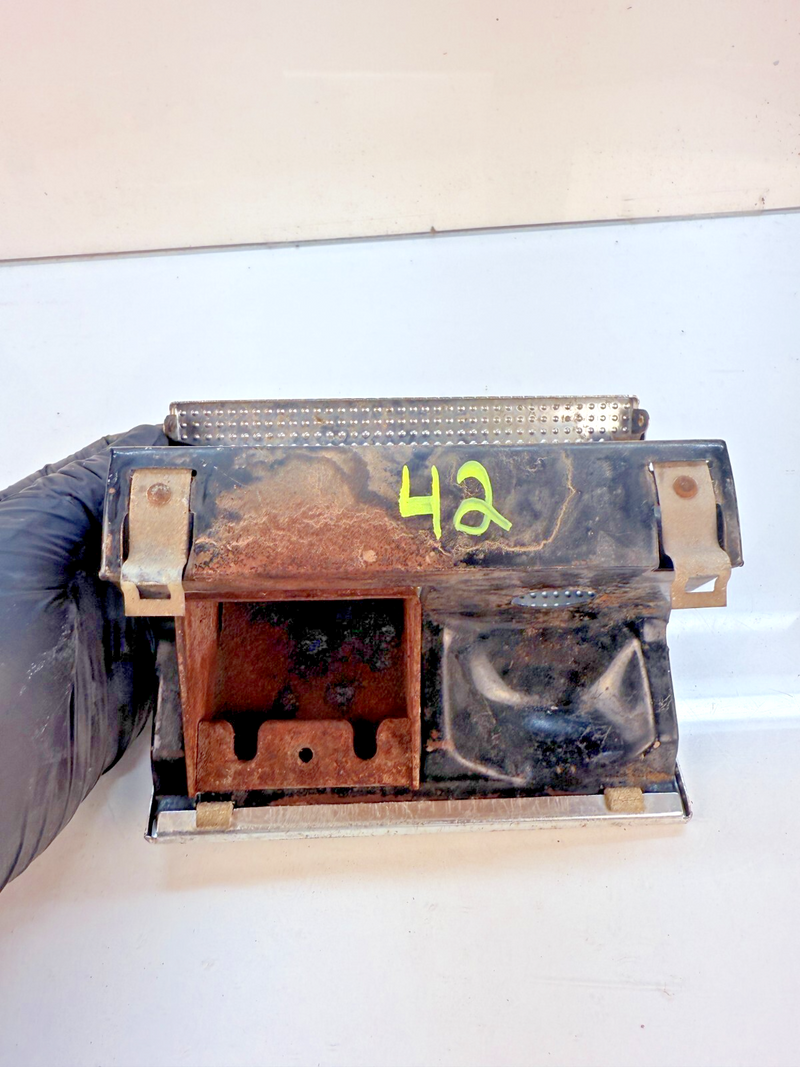 OEM 1959 1960 Chevrolet Impala Ash Tray Box Door & Trim Molding 59 60 B44-42