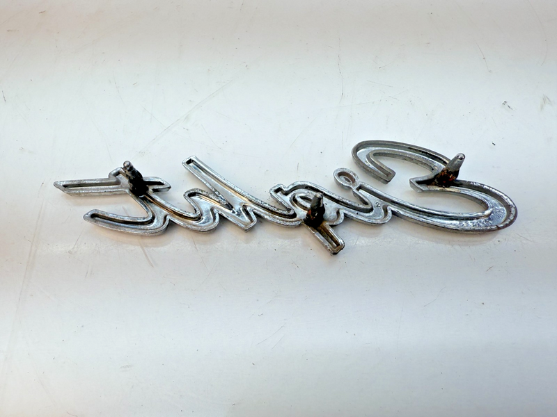 OEM 1970's OLDSMOBILE EIGHT CHROME EMBLEM Badge 587139 E5-9