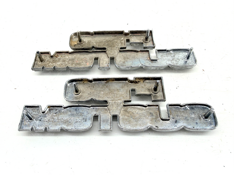 OEM 1973 - 1979 F-150 CUSTOM Front Fender Emblem Badges D7TB-16702-DWC E9-103