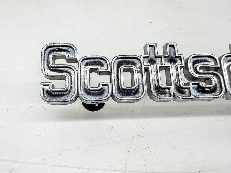 OEM 1973 - 1980 CHEVY TRUCK SCOTTSDALE 10 FENDER EMBLEM PAIR 349690 E10-3