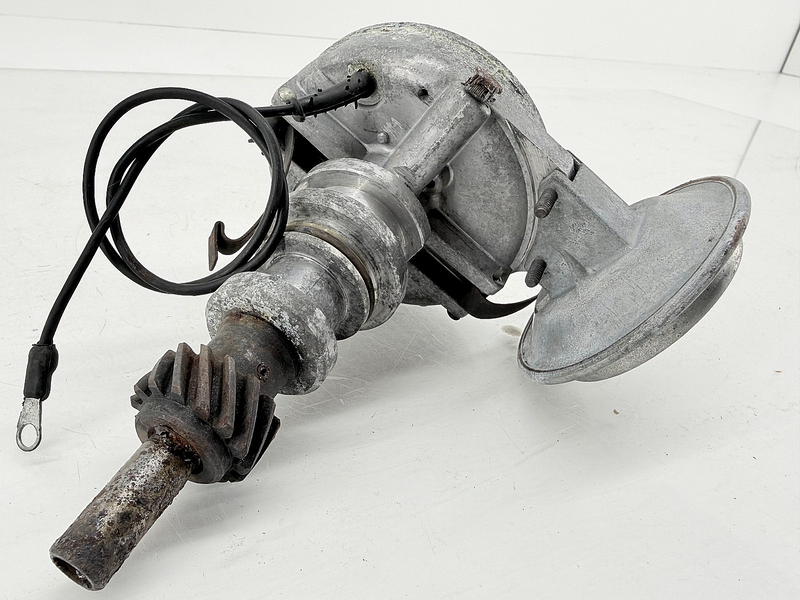 NOS 1960 - 1964 Ford Mercury Falcon Comet Distributor C2DF-12127-G C61-3