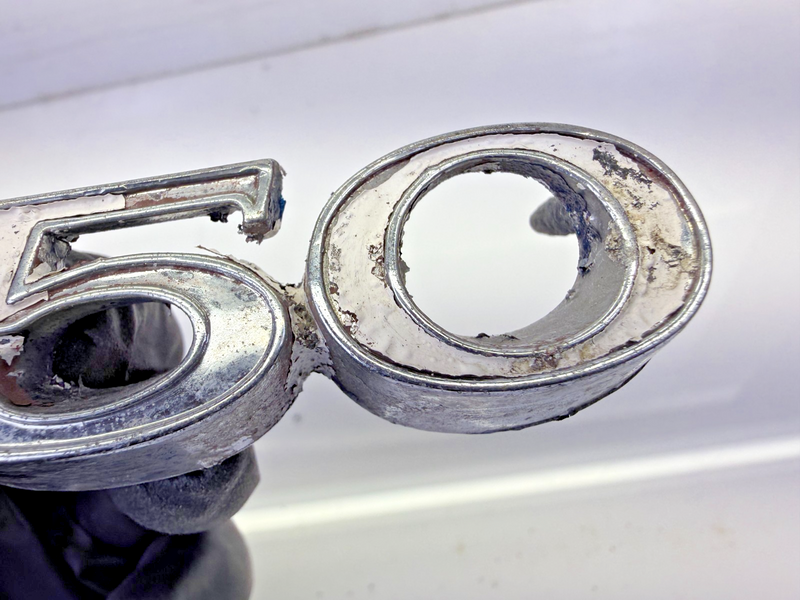 OEM 1970 Pontiac Firebird 350 Fender Emblem 480388 E8-99