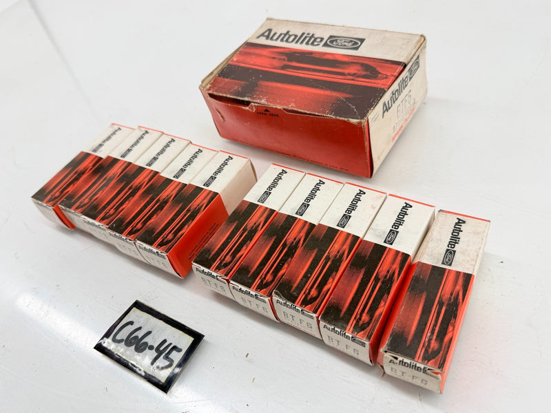 NOS 1957 FORD Thunderbird Spark Plugs FoMoCo Autolite BTF6 B7A-12405-A C66-45